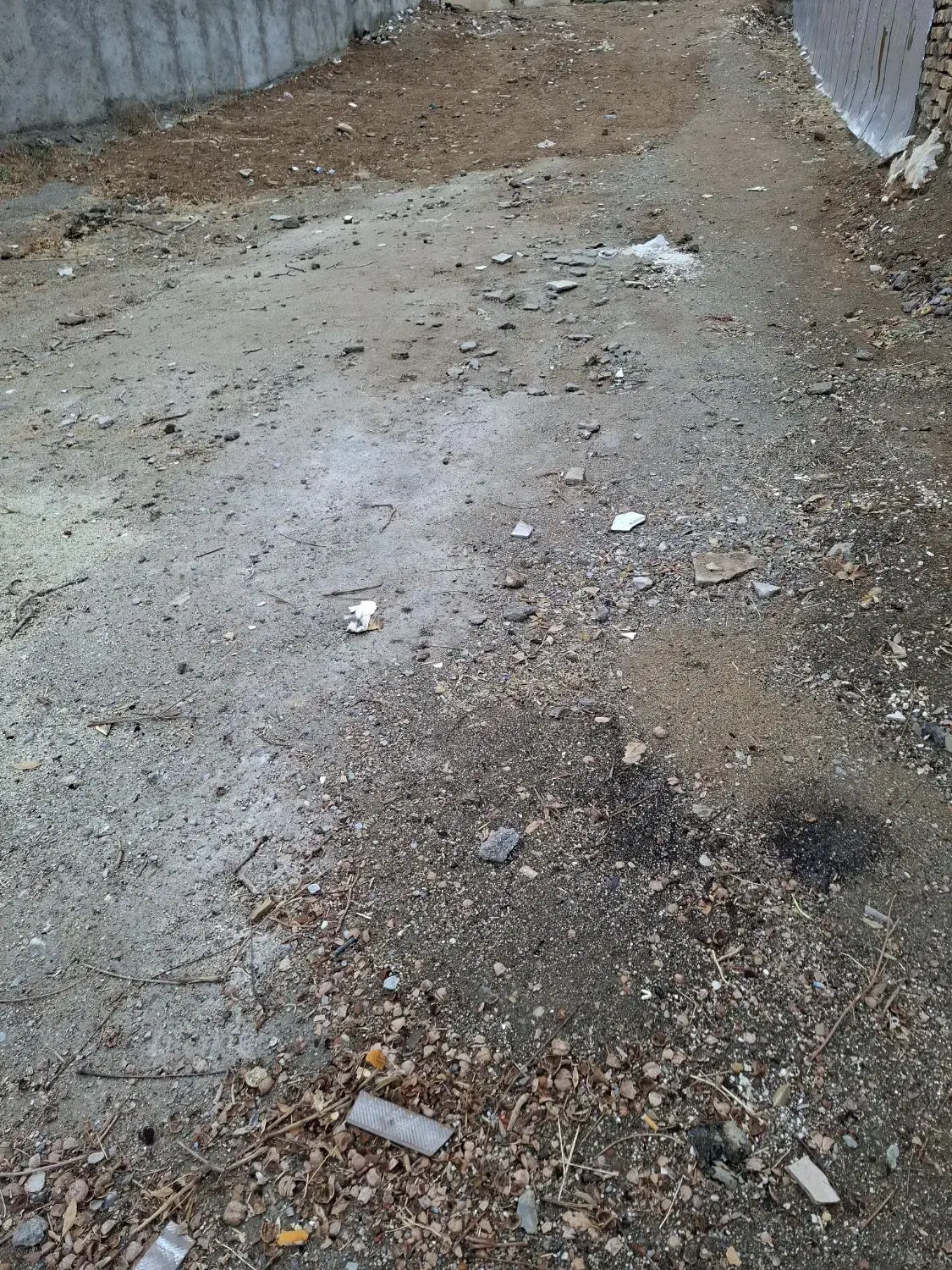 زمین فروشی