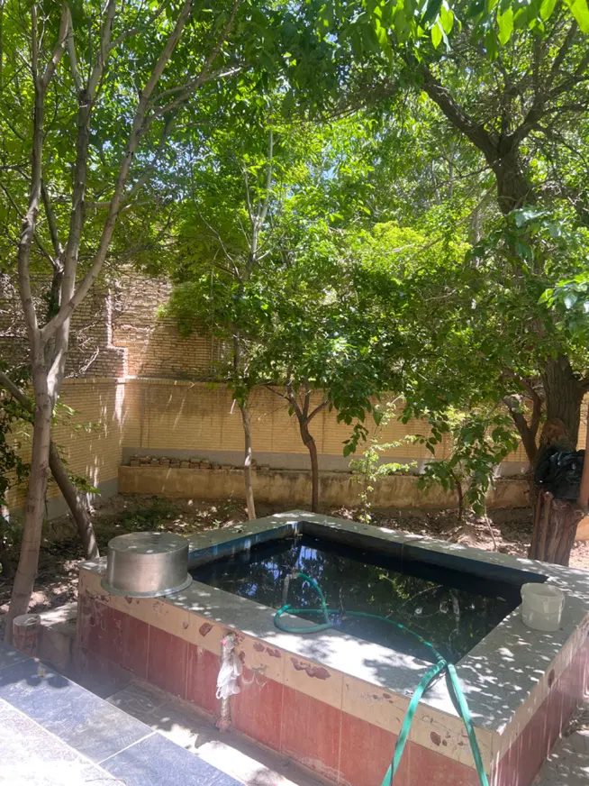 خونه باغ طزرجان
