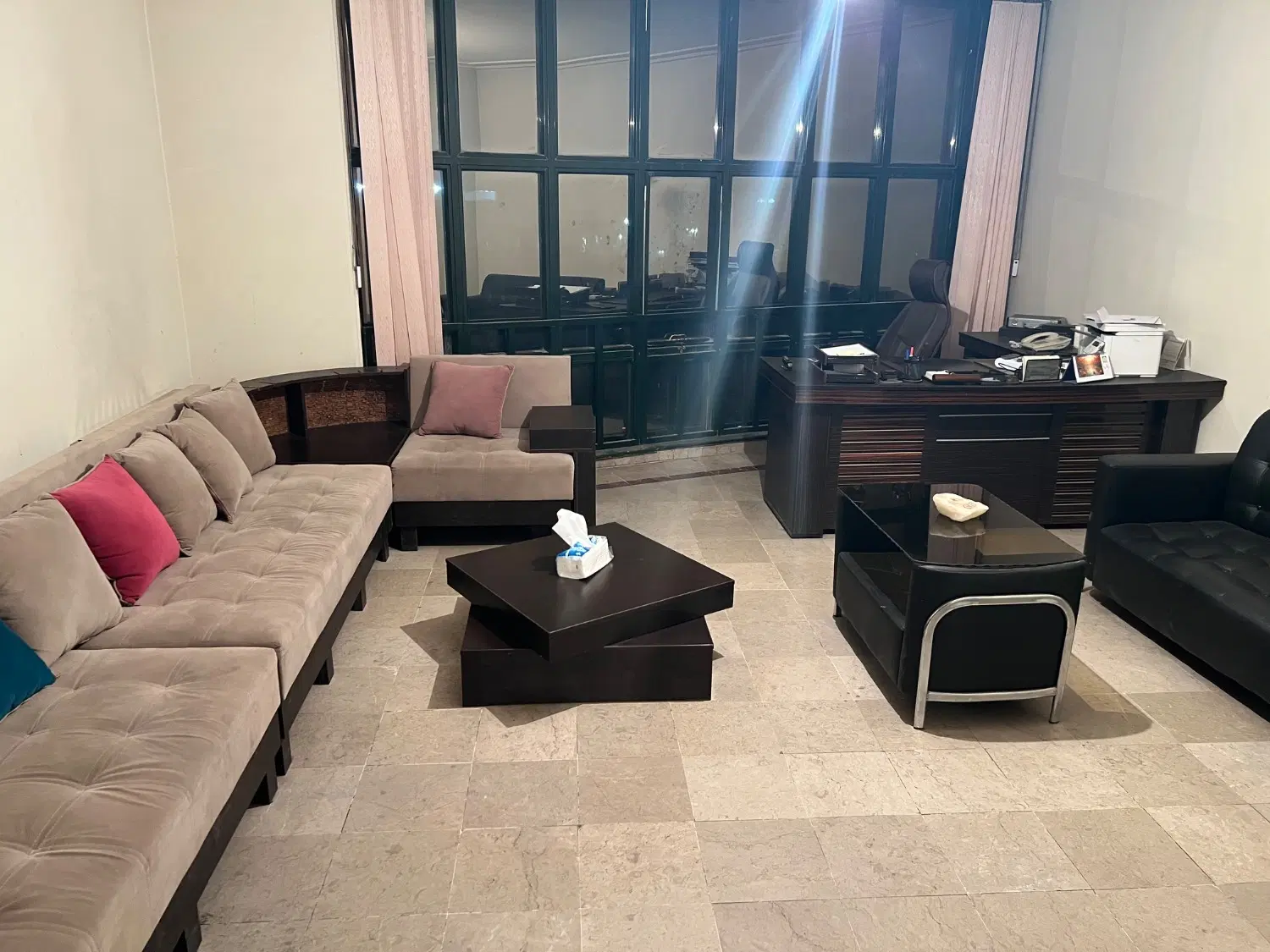 دفتر کار _ ۲۰ متری _ ابیوردی