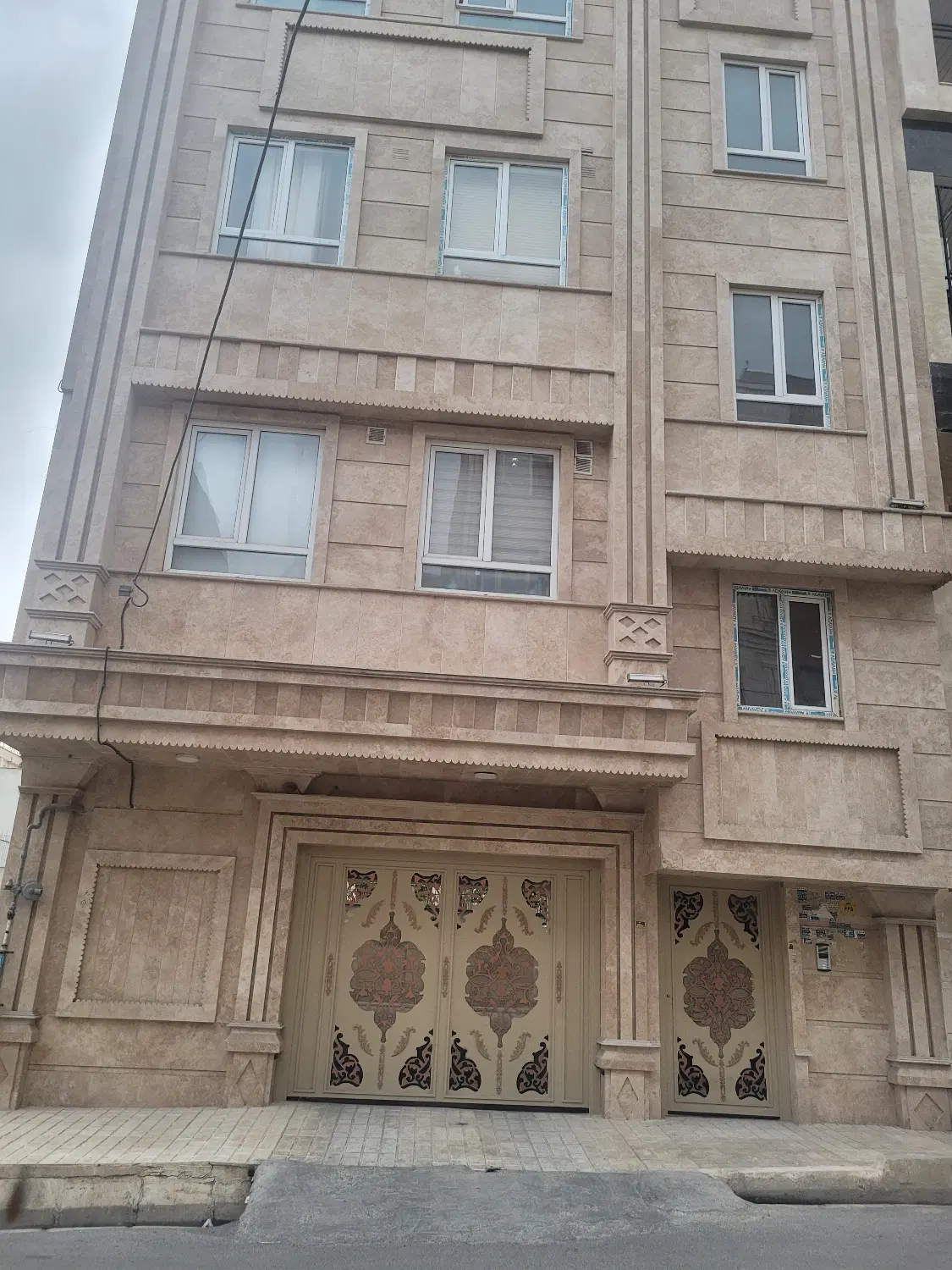 آپارتمان ۱۳۵ متری ۳ خواب