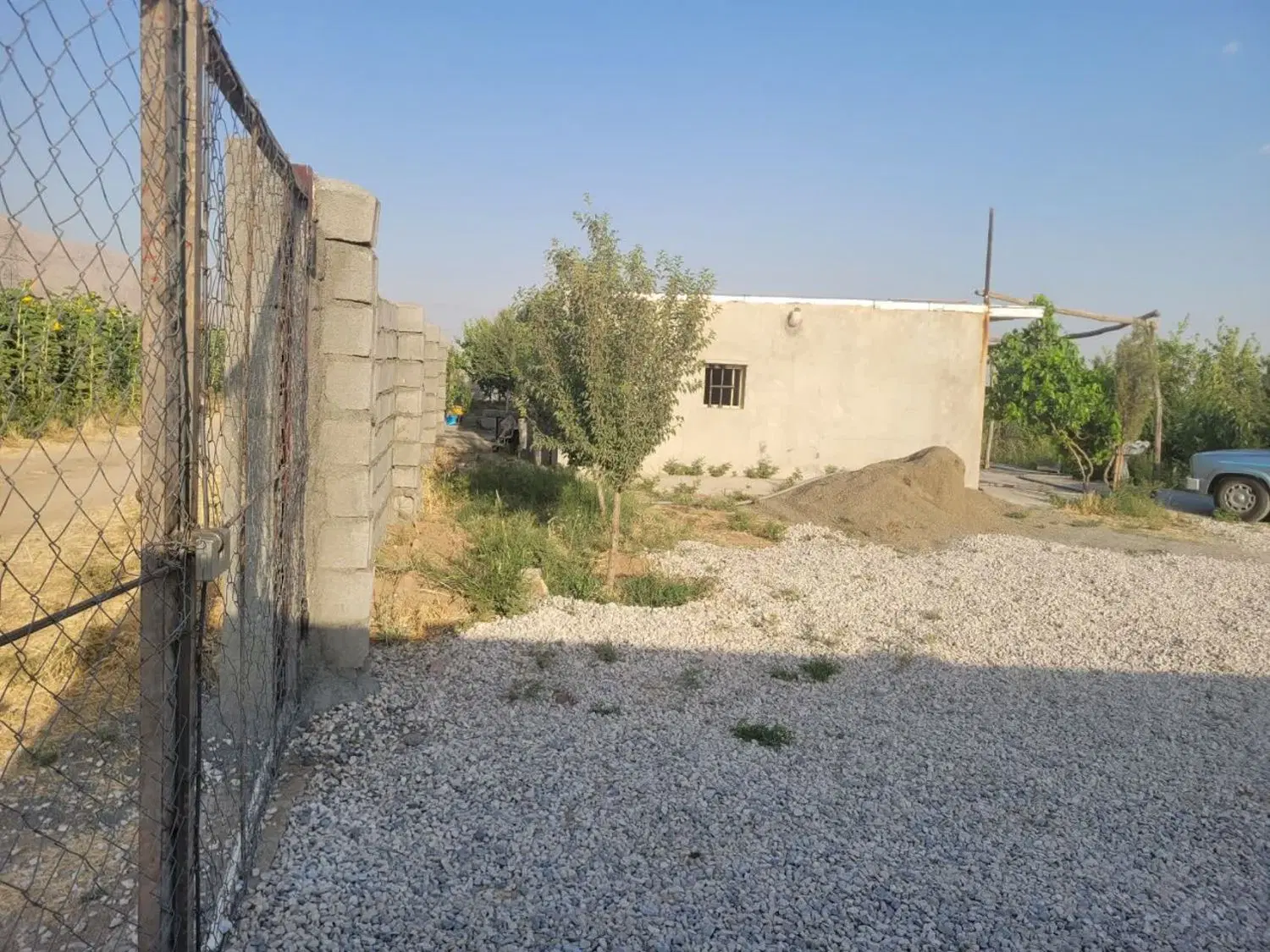 فروش باغ چهار هزارمتری جاده سنندج (گاوانه)