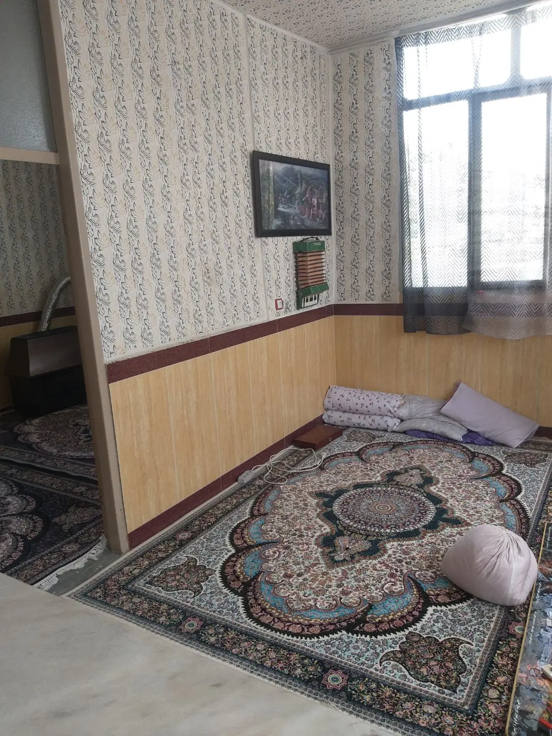 دو عدد مغازه و خانه نقلی میدان حافظ