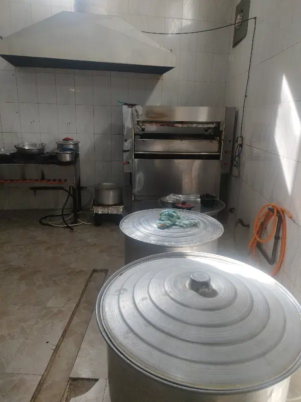 نیازمند یک آشپزخانه و رستوران