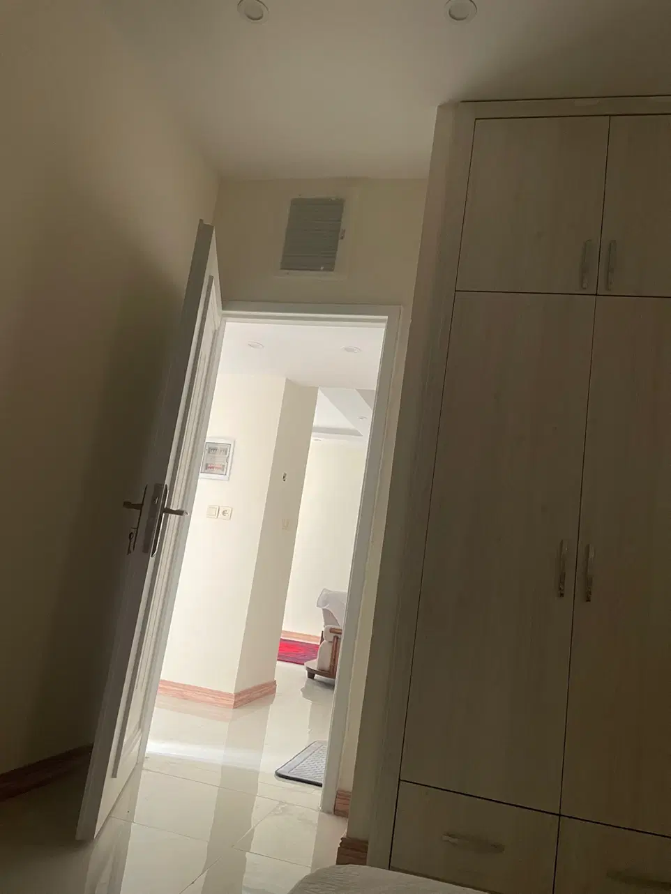 هم خونه خانم