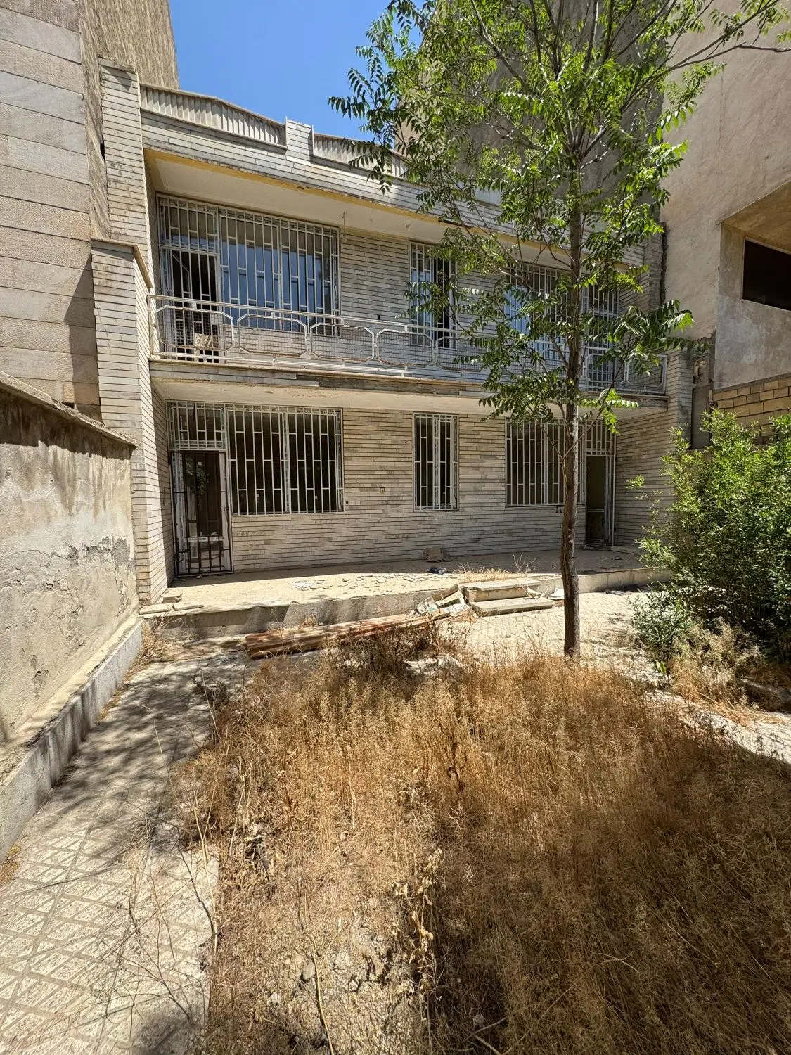 ملک ویلایی مناسب ساخت