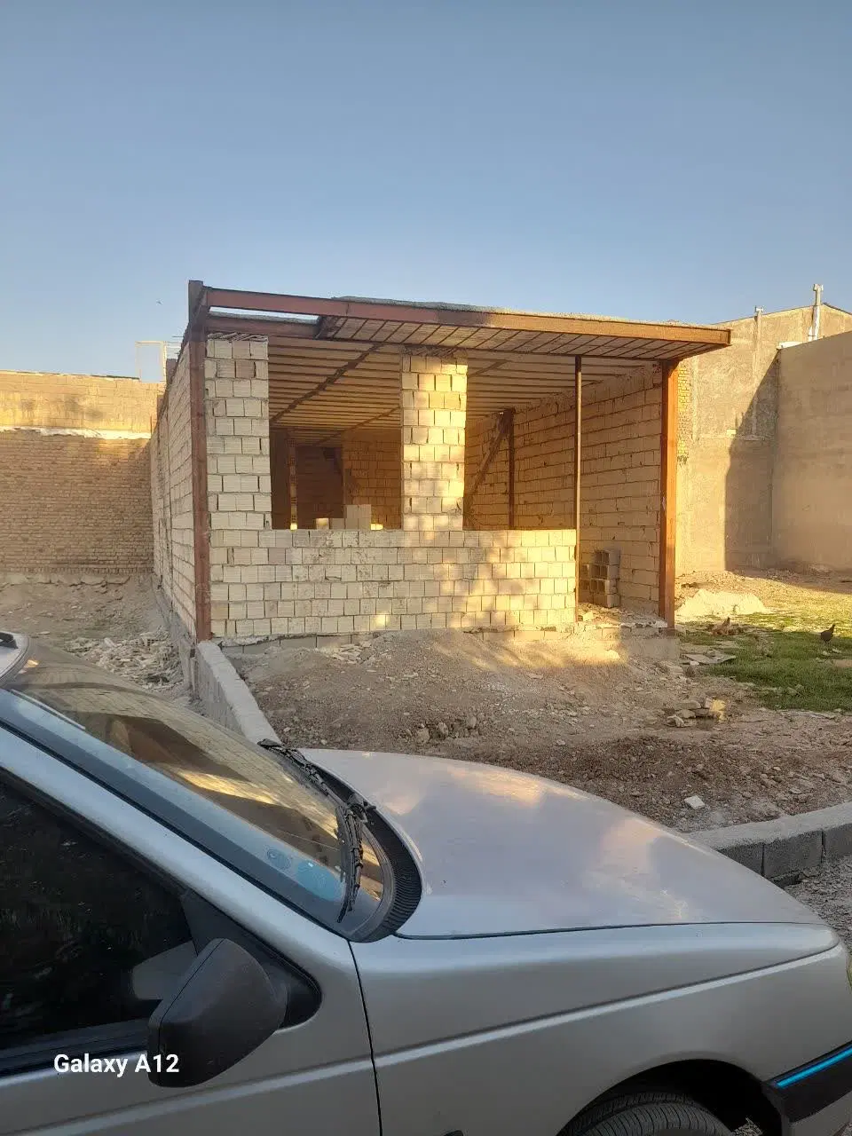 خانه نیمه ساز سراب یاس