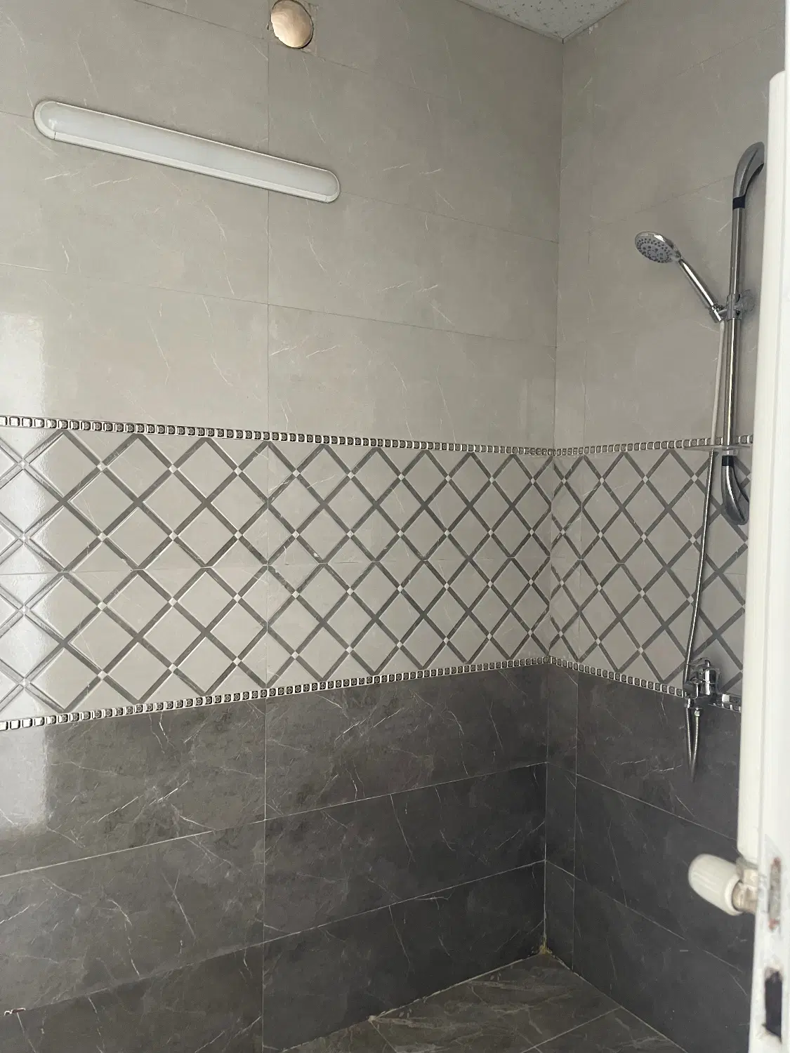 آپارتمان ۱۱۵ متری شیک