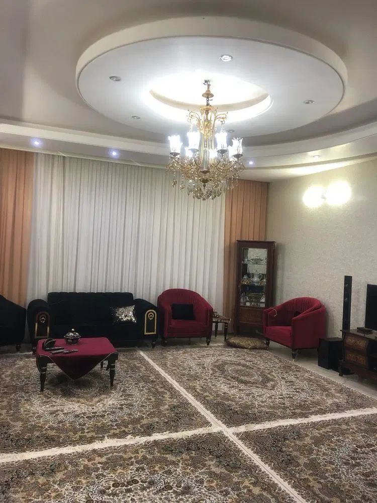 آپاتمان۱۳۰ متری دو خواب_ ۳۰ متری قائم