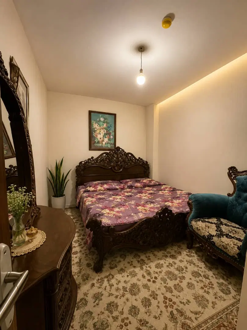 آپارتمان 65 متری واقع درملک شهر ساعتی وروزانه