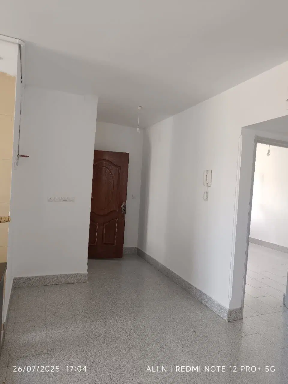 ۸۵ متر _ سنددار _ تخلیه_ آماده سکونت