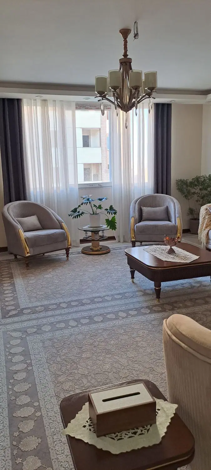 اپارتمان نوساز ۱۳۵متری طبقه اول سی۷