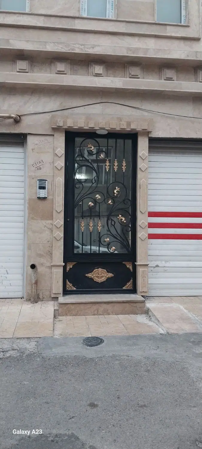 واحد۱۳۵ متری در دادگستری