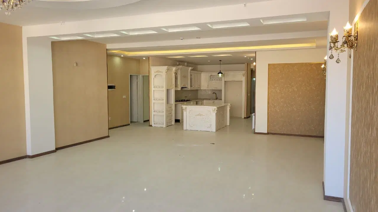 آپارتمان نوساز ۱۷۵ متری