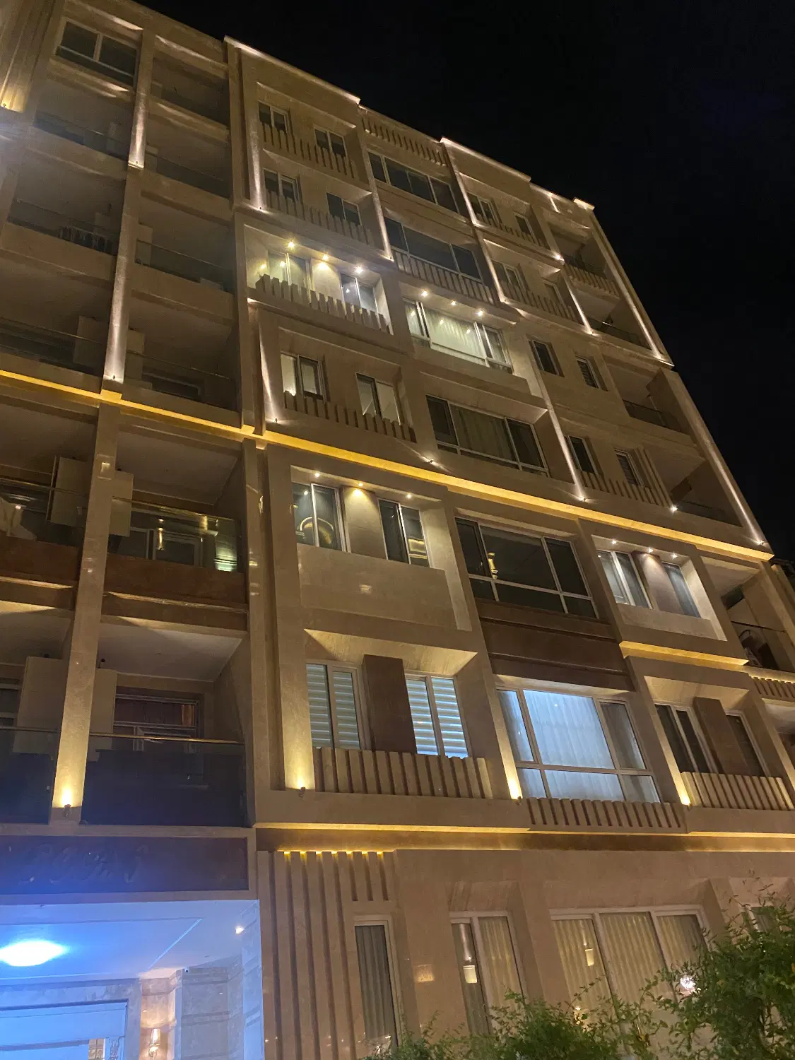 ۱۵۰ متر اعیانی فردوس غرب(دو پارکینگ سندی)