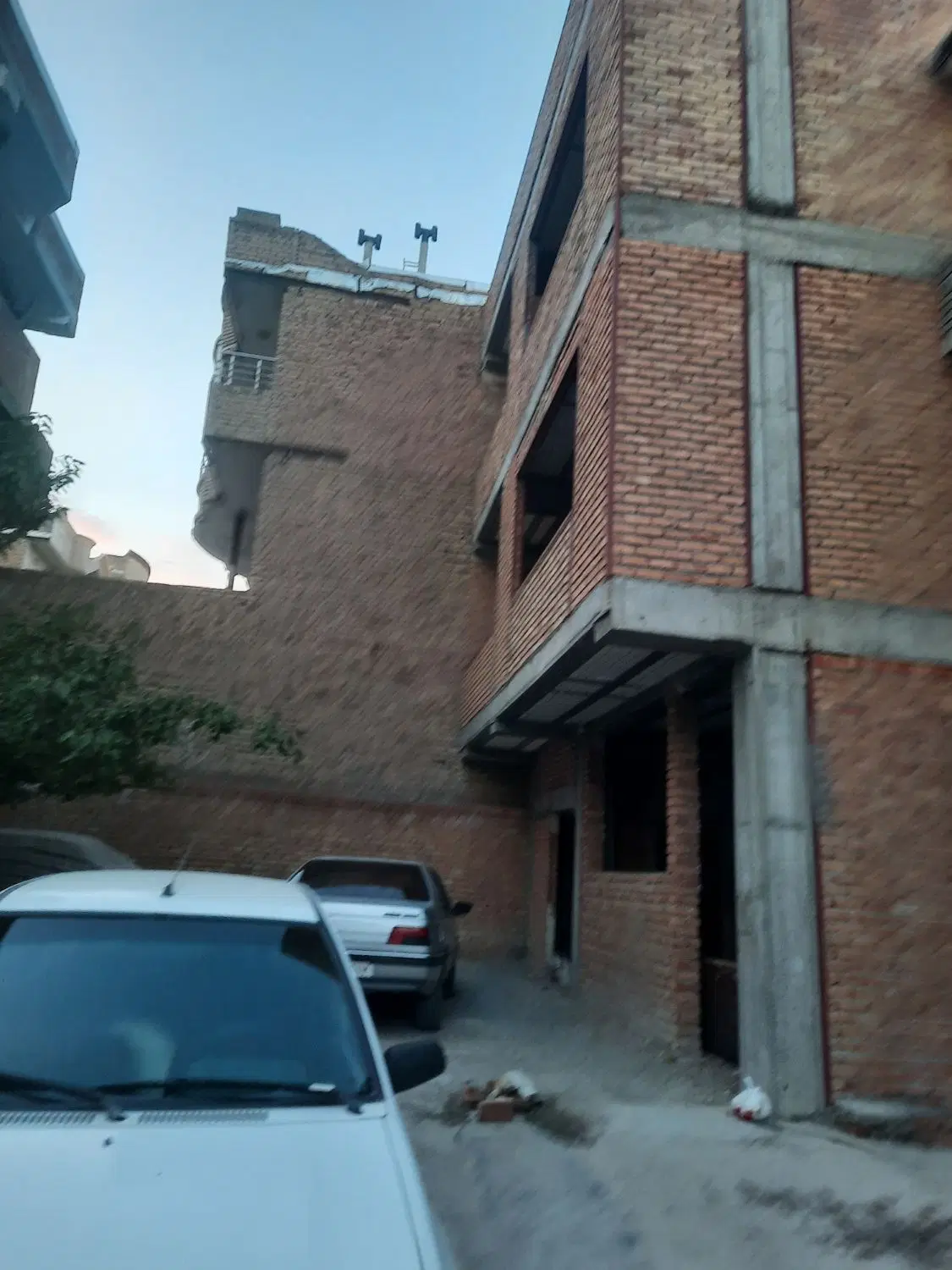 اسکلت بتونی شهرک ولیعصر