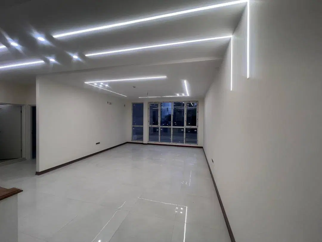 ۱۰۰متری صفر در صیادشیرازی بدون مشرف