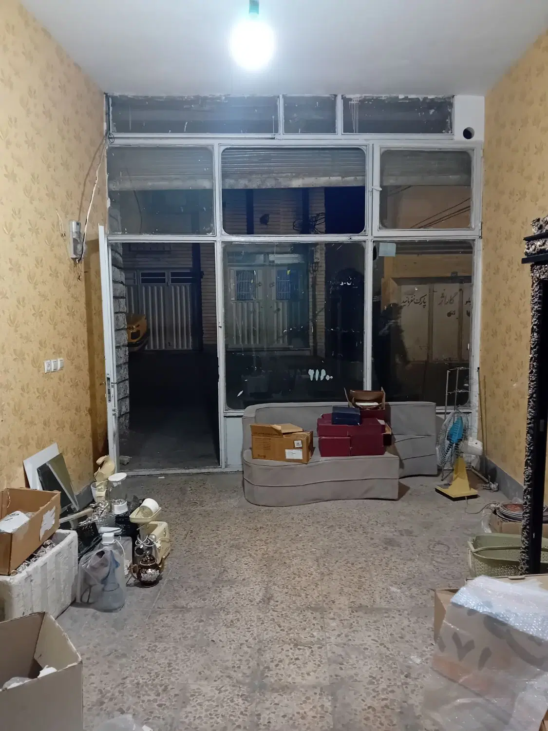 مغازه تجاری درمفتح ششدانگ سند