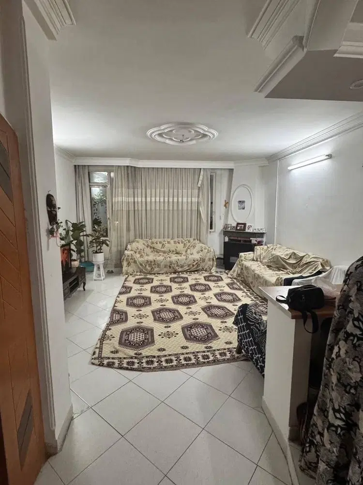۷۷مترامامت ۳۳ طبقه ۴ بدوم آسانسور