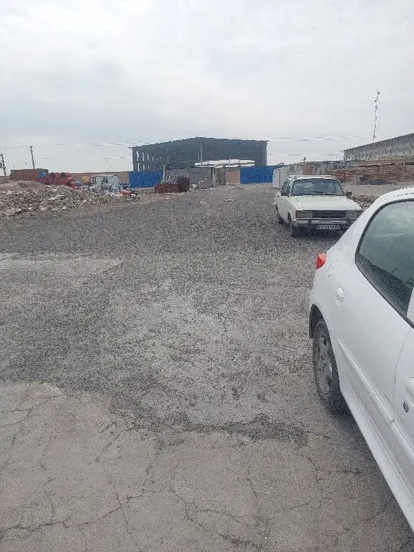 اجاره زمین چهار دیواری