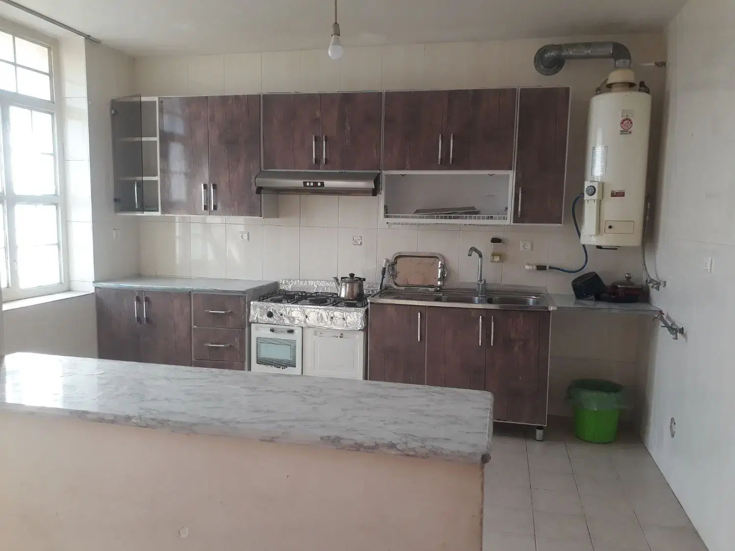 اجاره منزل ۳ خوابه طبقه دوم فرصت شیرازی