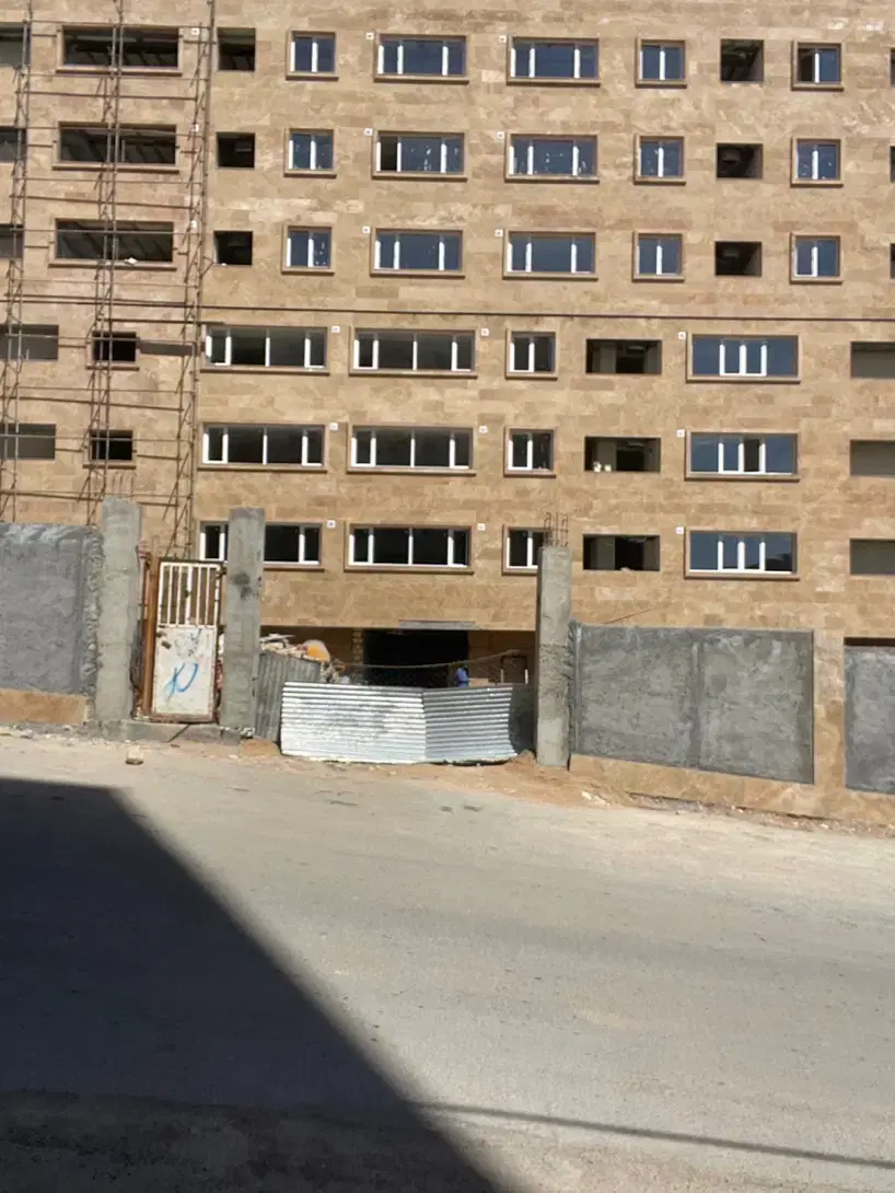 فروش اپارتمان صدرا فاز یک سه خواب