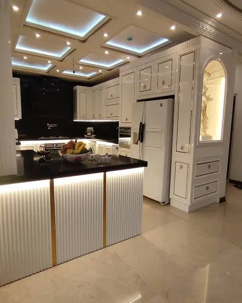 مغازه دورازه در بازار