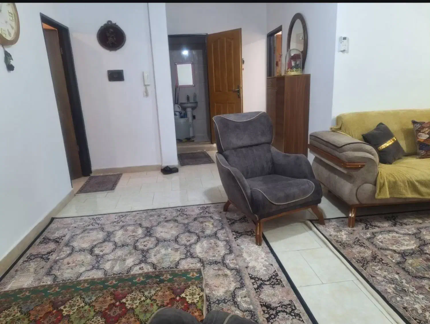 یک واحد ۶۵ متری در خ امام زاده کوچه نغمه