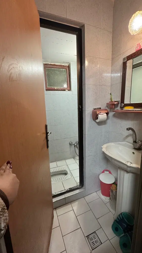 ویلایی سرنبش دربست مناسب زندگی یا برای مطب معاوضه