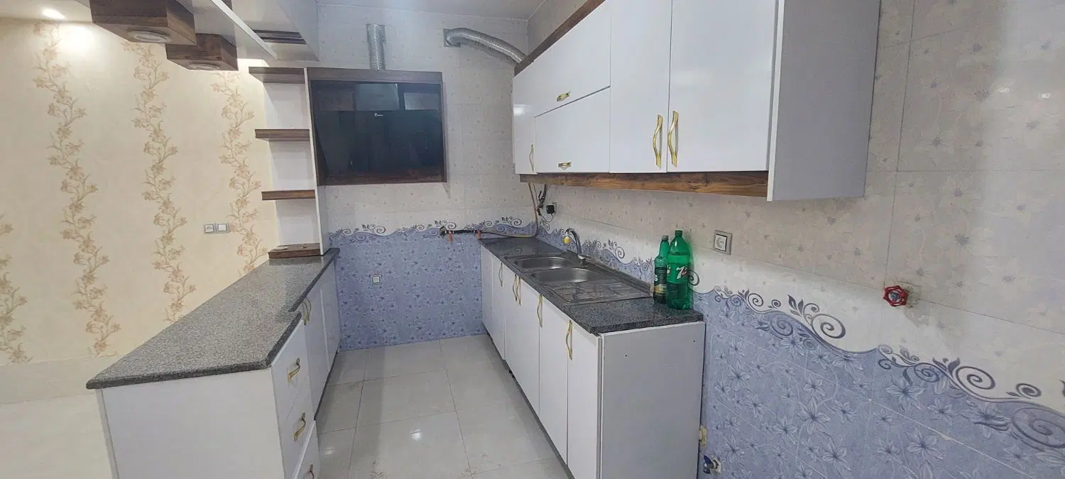 رهن کامل منزل دوخوابه ماشین رو بلوار اتحاد قلعه نو