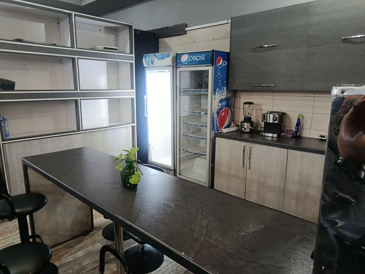 واگذاری بوفه باشگاه