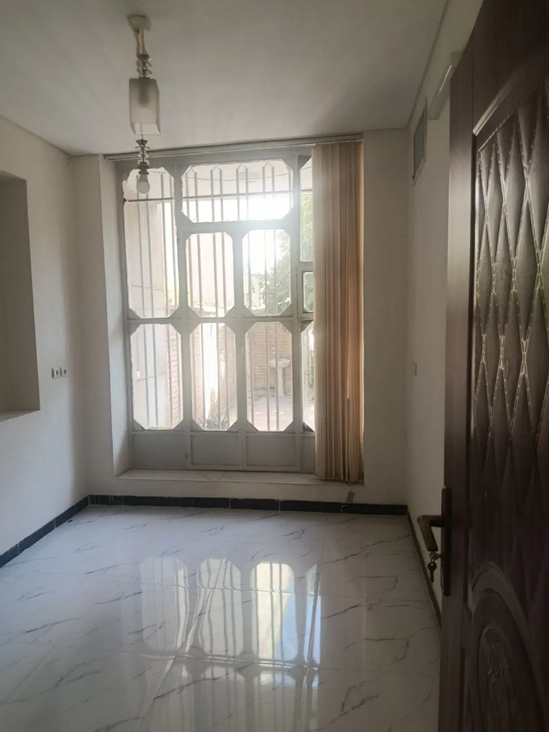 خانه۱۵۰متری طبقه دوم باغ حوض