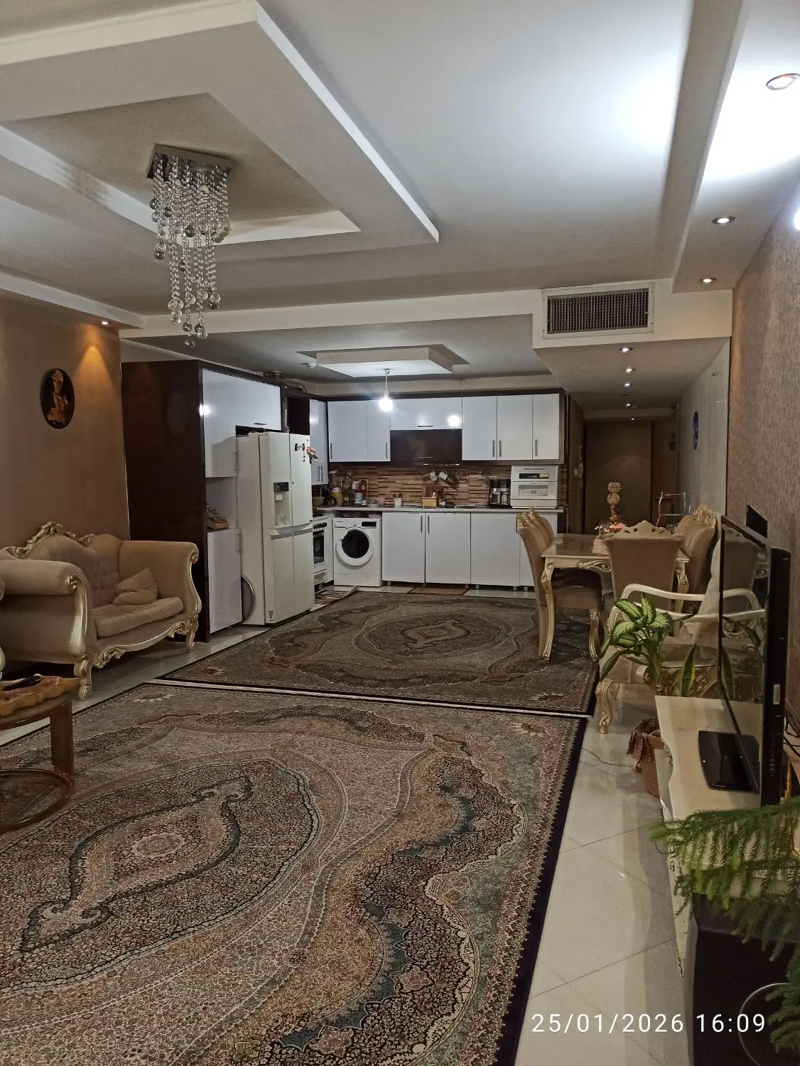 آپارتمان صد متری فرامرز
