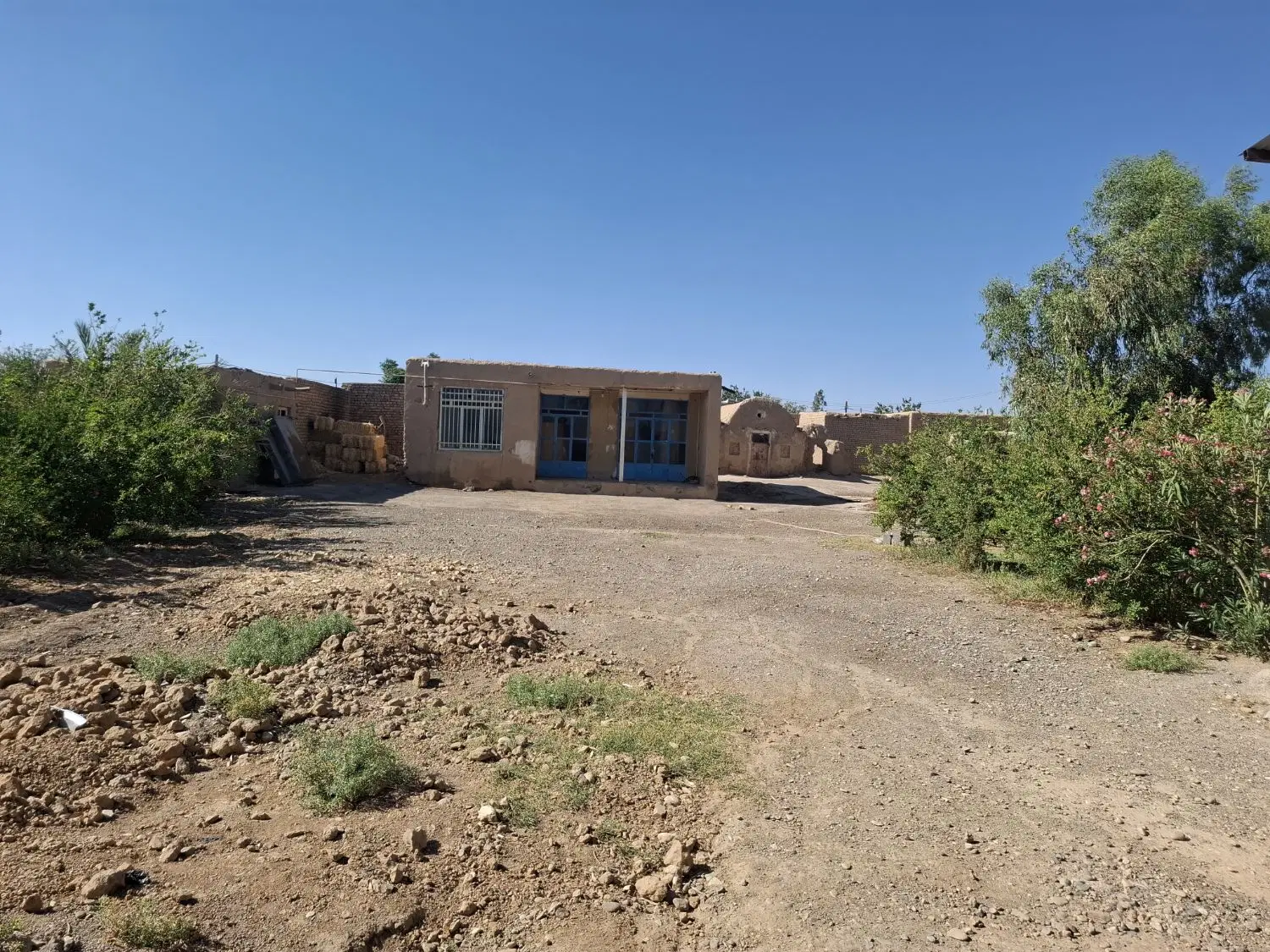فروش زمین  روستایی ۵ کیلومتری ساوه