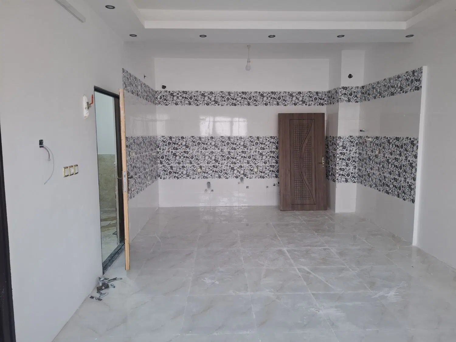 واحد 80متری شیخ ابادحکمت شمالی