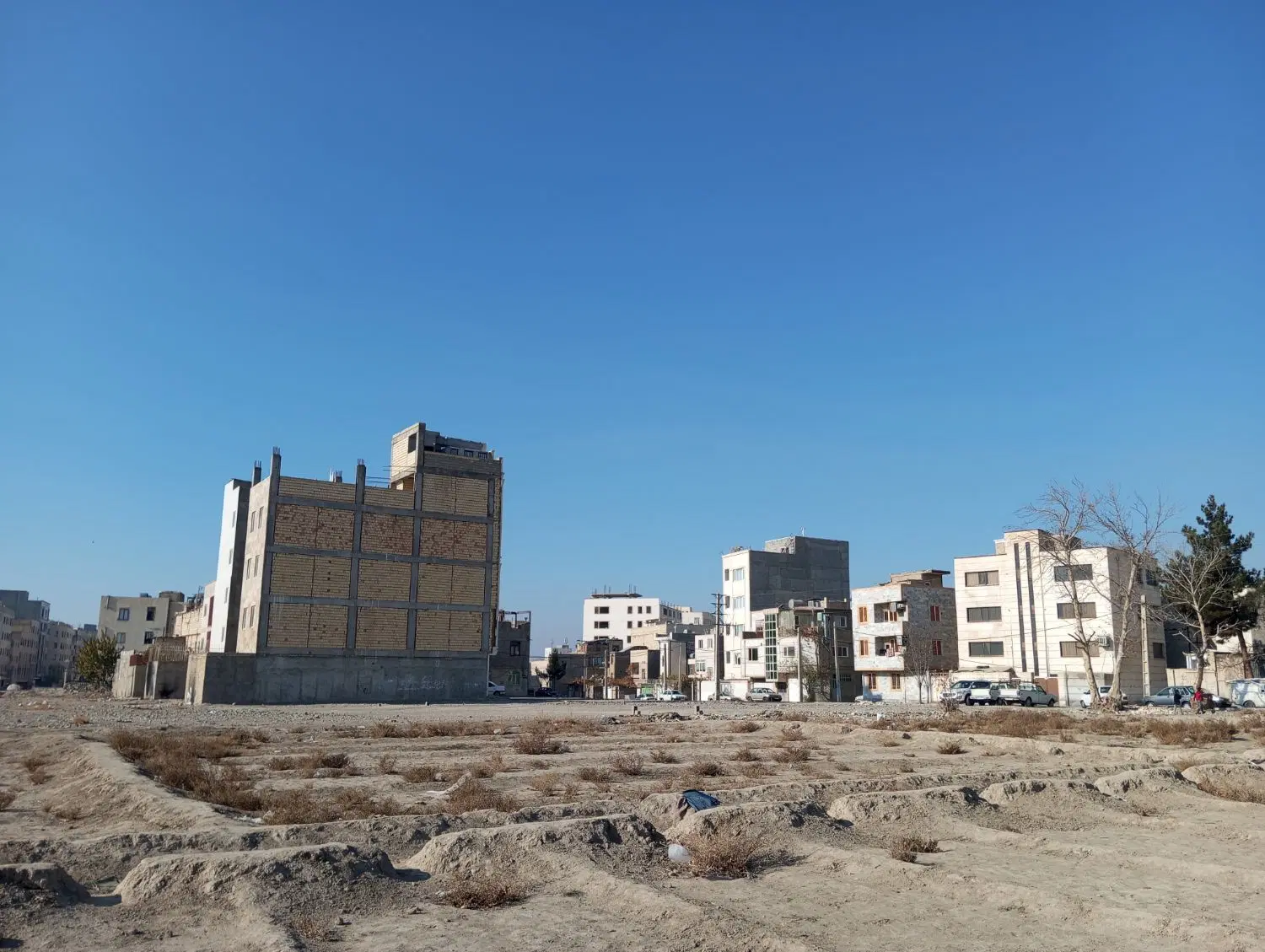 250 متر زمین در فردوسیه شهریار