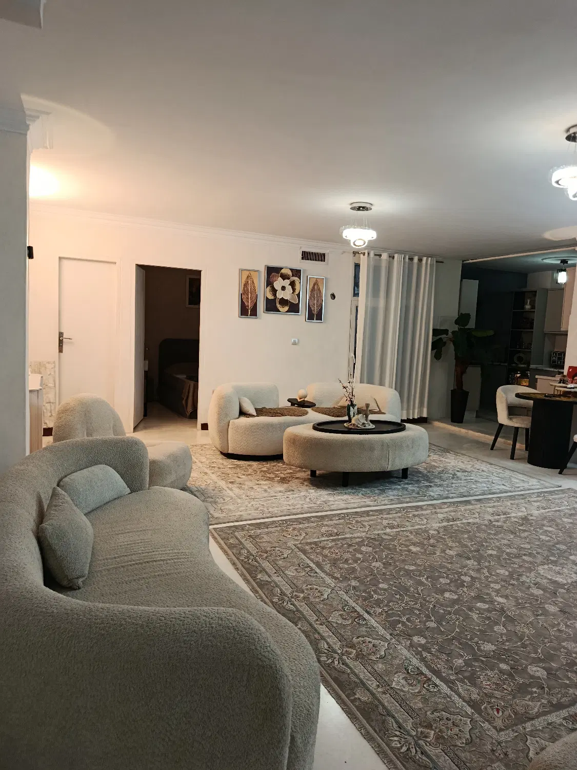 فروش ۹۰ متری (امامزاده)