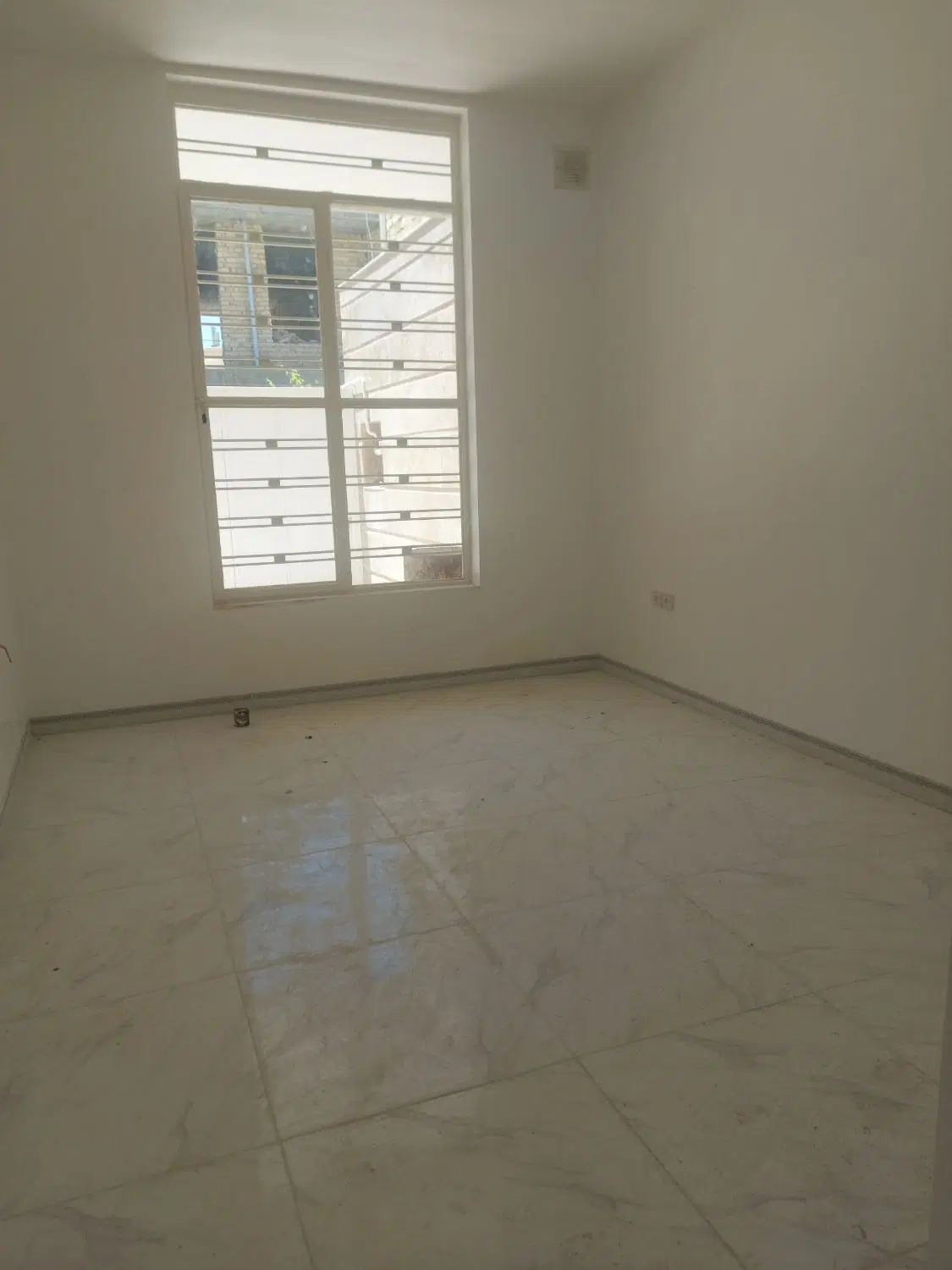 منزل یک طبقه دوبر حیاط