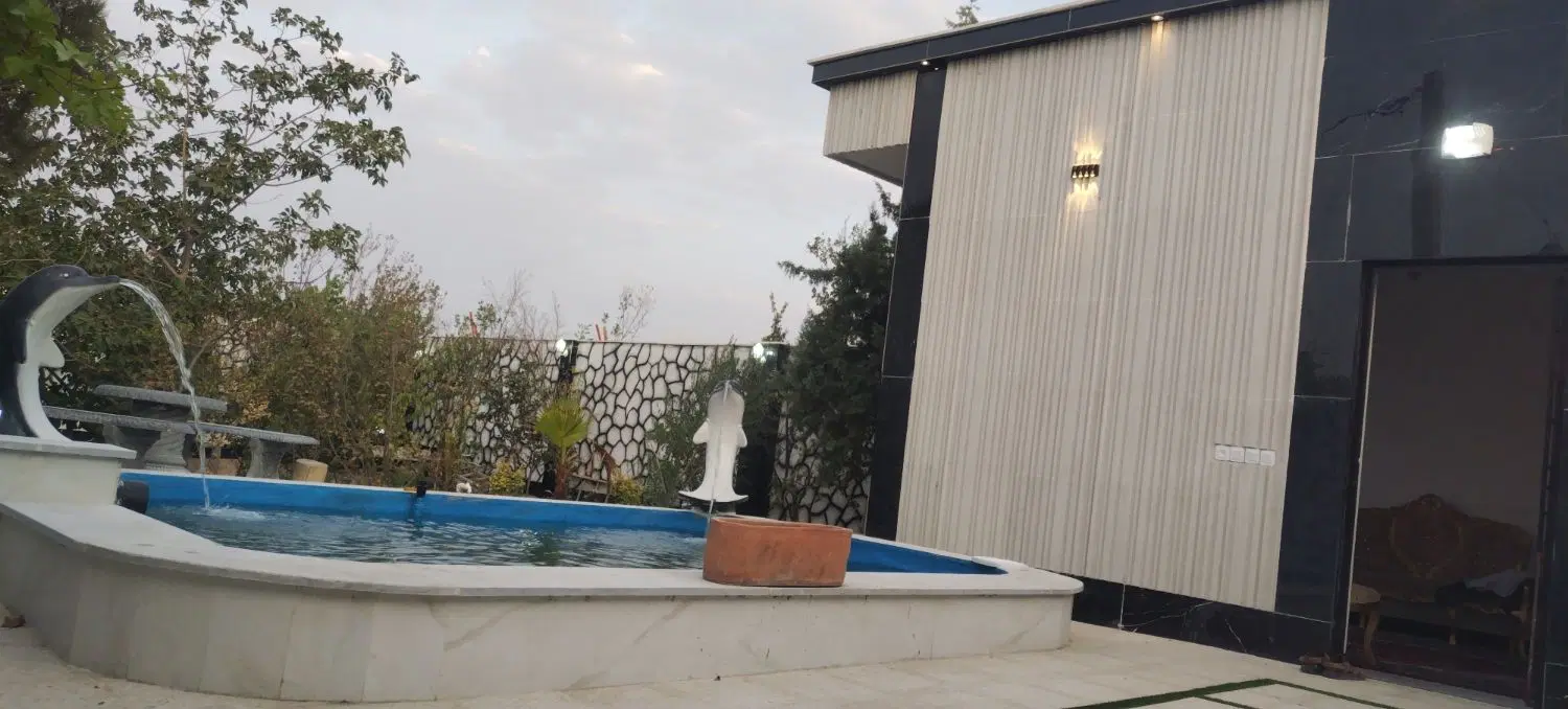 باغ لوکس قلعه سفید