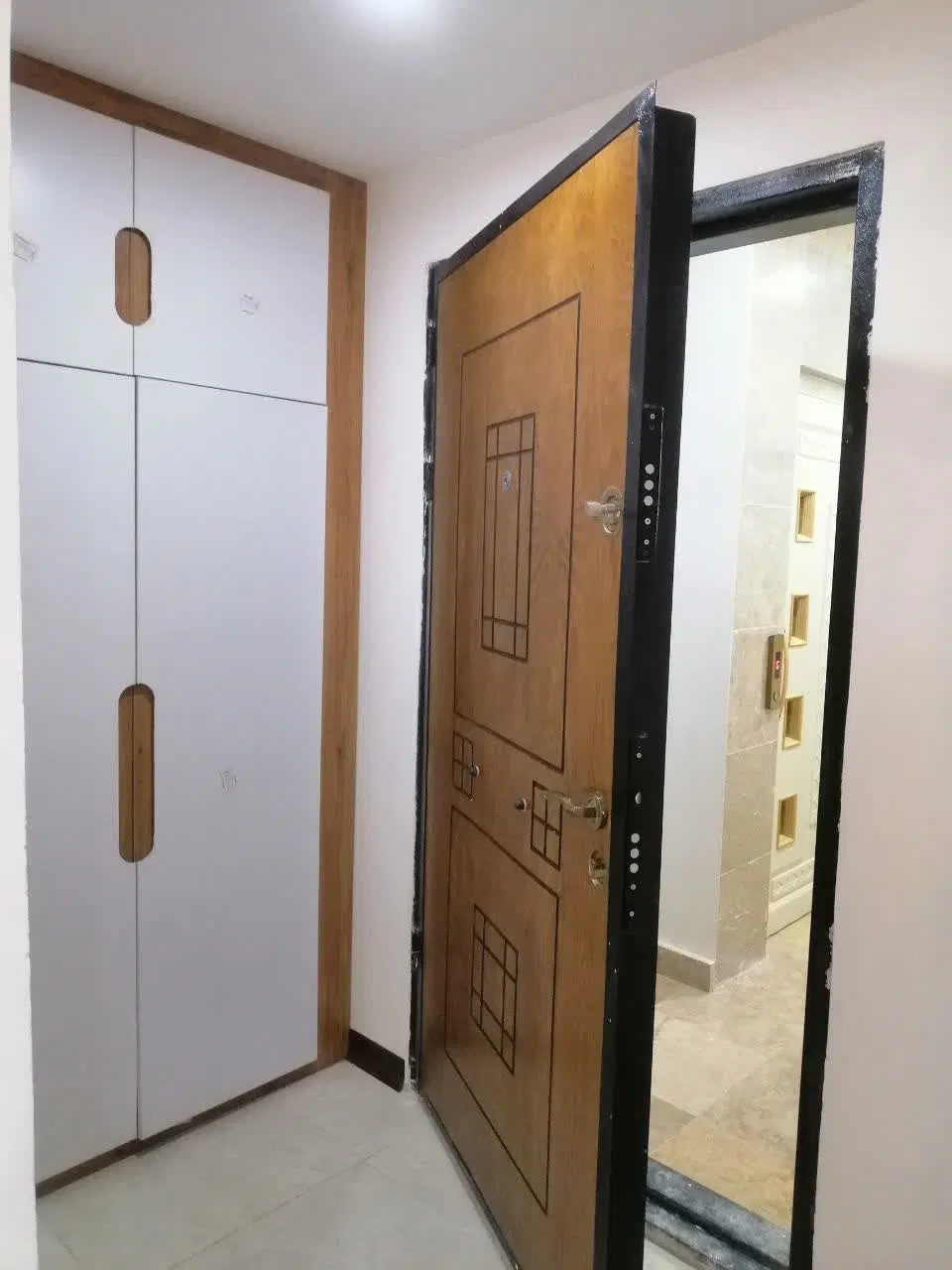 سنددار ۹۷ متری صفر، تکمیل و نزدیک حرم