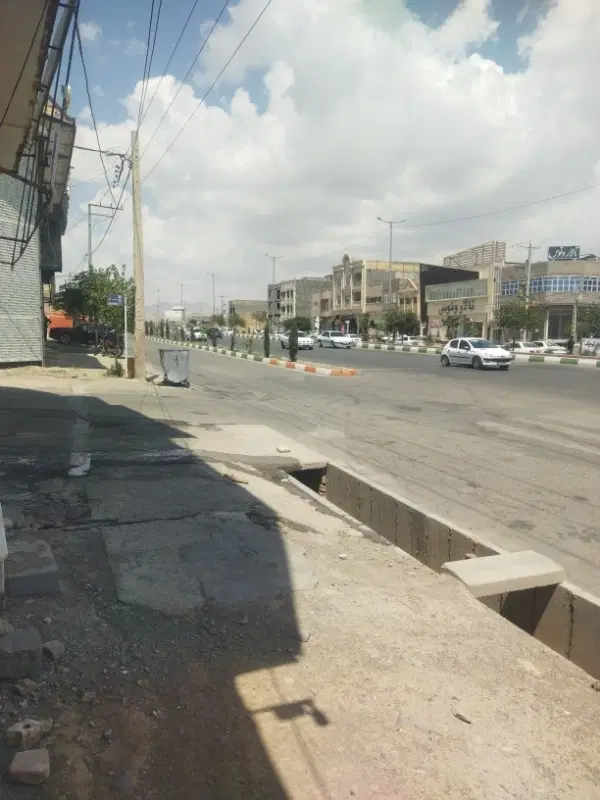 زمین حاشیه بلوار باهنر