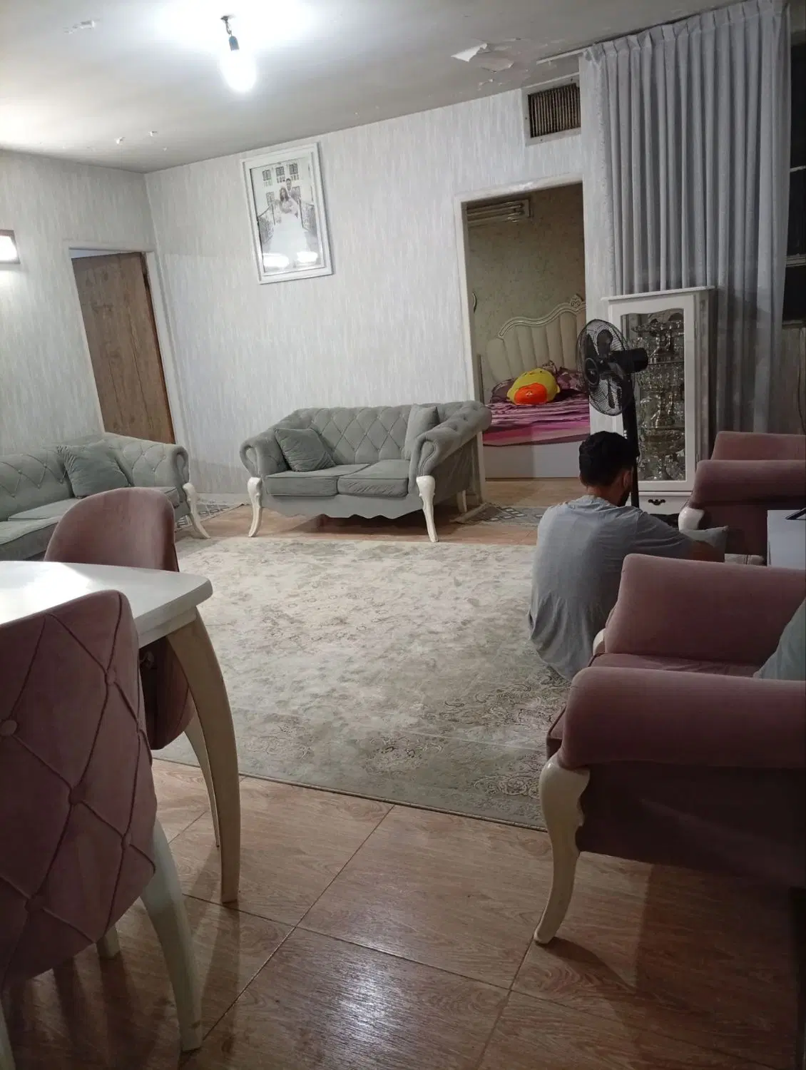 آپارتمان ۶۲ متری با آسانسور و انباری