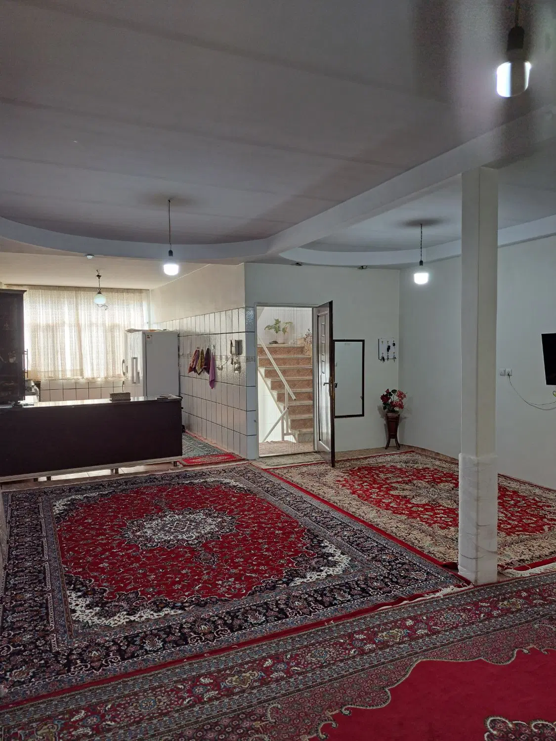 فروش خانه ویلایی دو طبقه ۱۲۰ متری پارکینگ دار