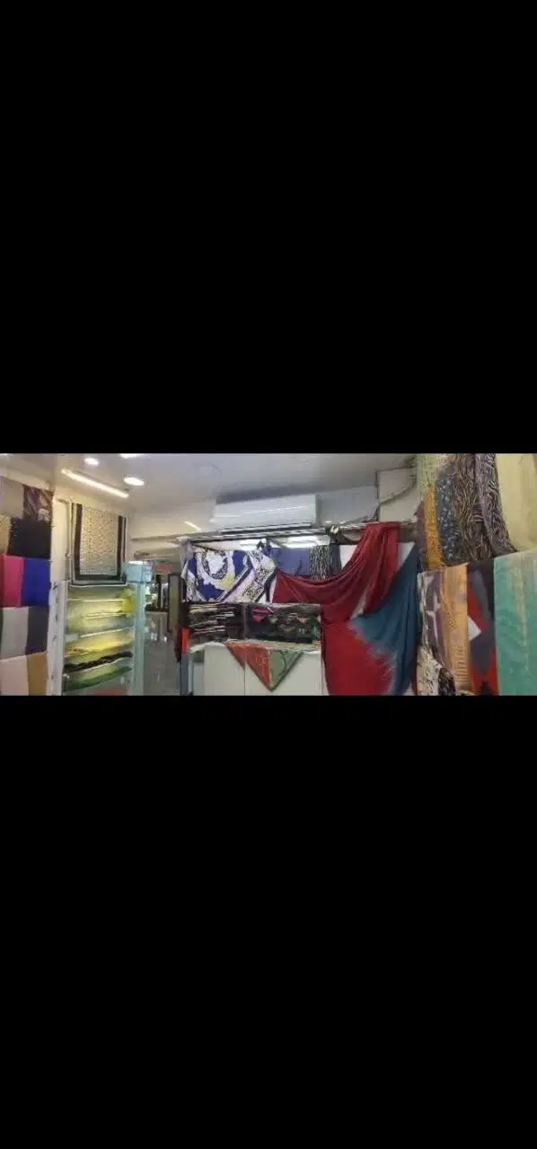 16متر مغازه 2نبش طبقه همکف بازار سپاهان)