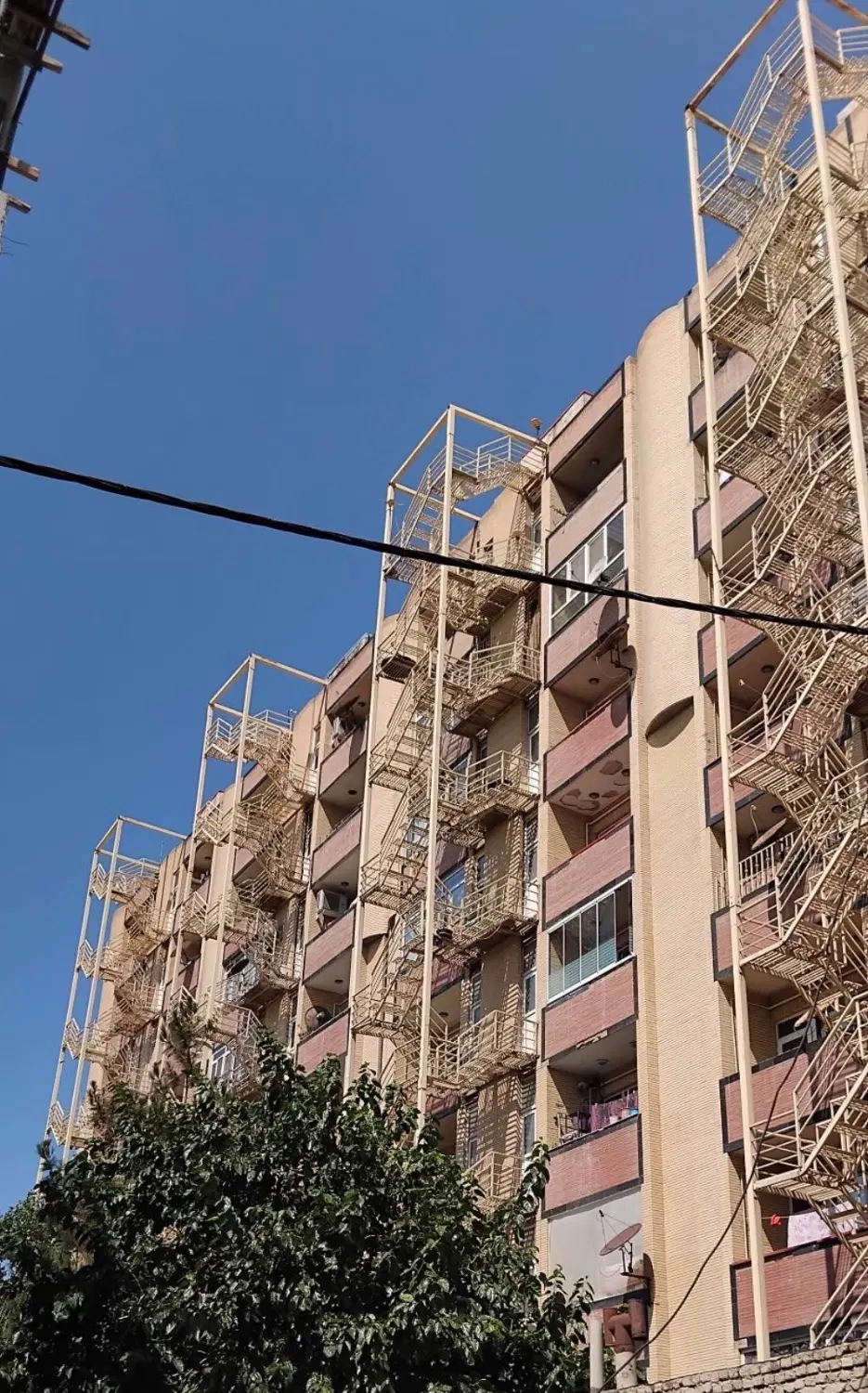 اپارتمان ۷۹متری سند دار مجتمع شکوه اذربایجان