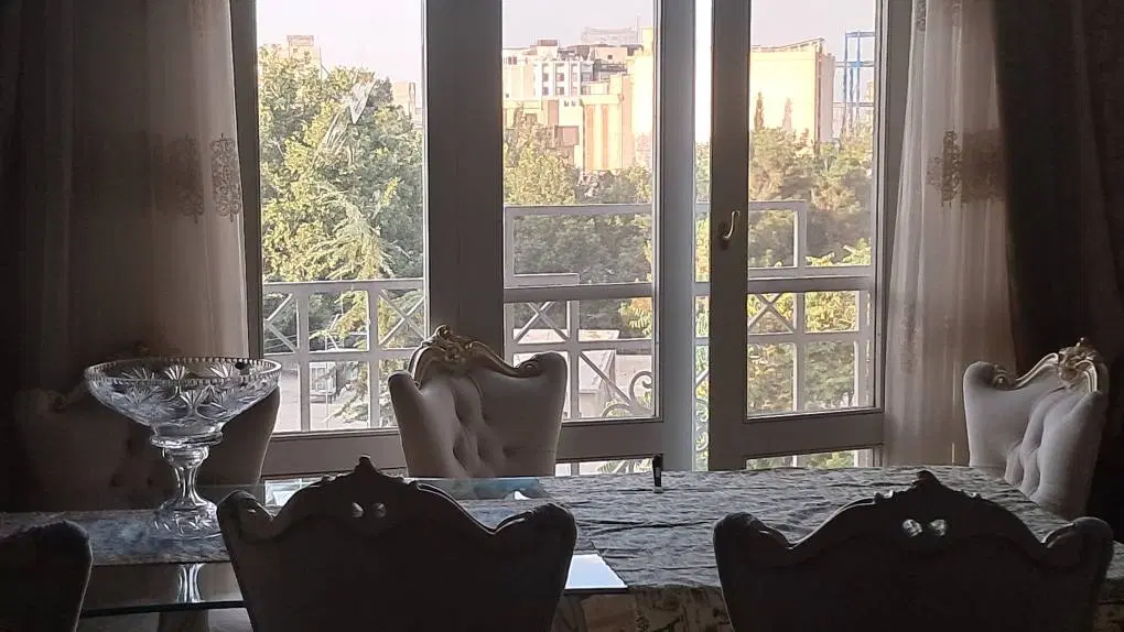 ۱۰۸ متر  روبه آفتاب منظریه دیباجی