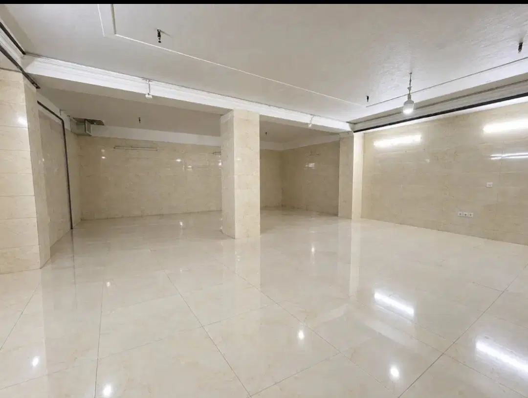 اجاره زیر زمین ۱۱۰ متر حصارک پایین بهر خیابان اصلی