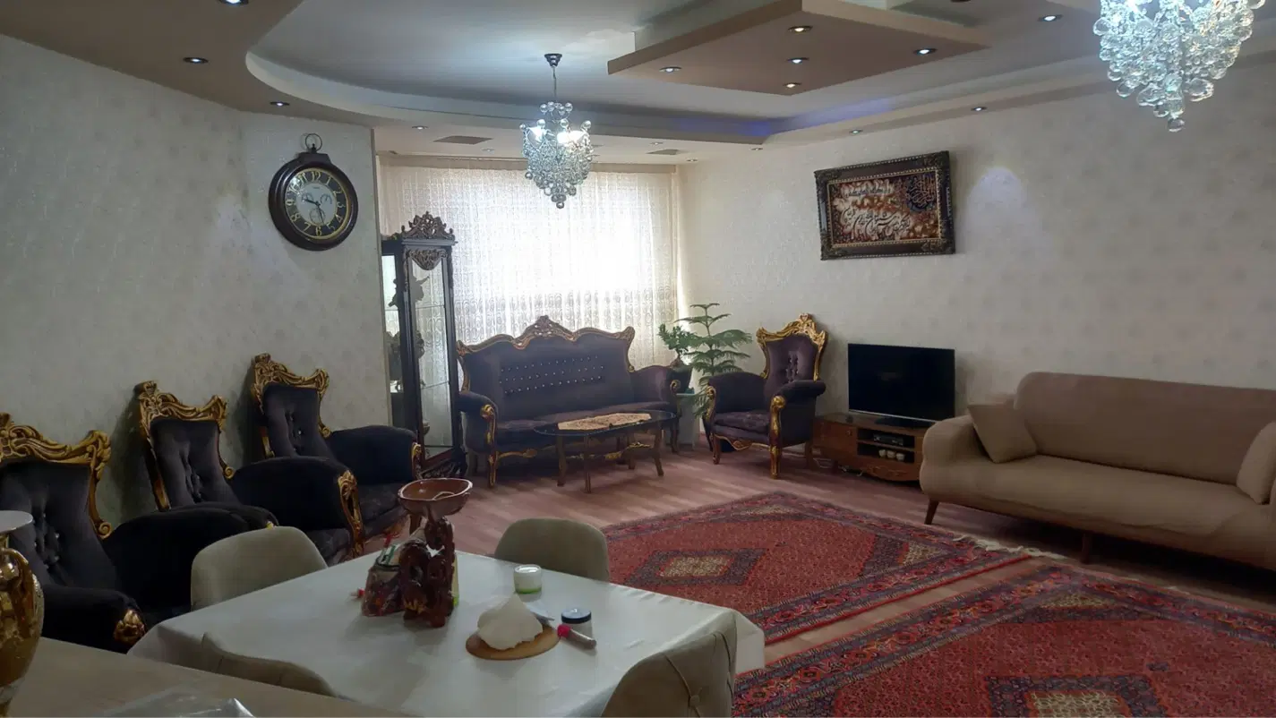 فروش سه طبقه یکجا خیابان لاله