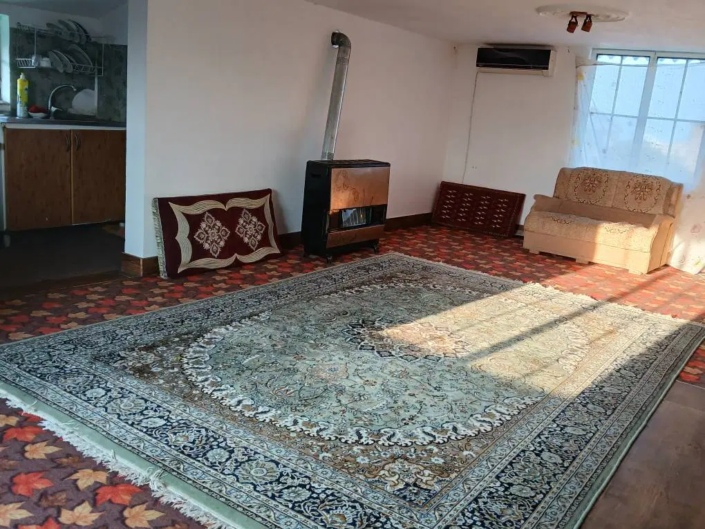 تمیز نقلی پارکینگ و کولرمجهز و ارزان به سمت گیسوم