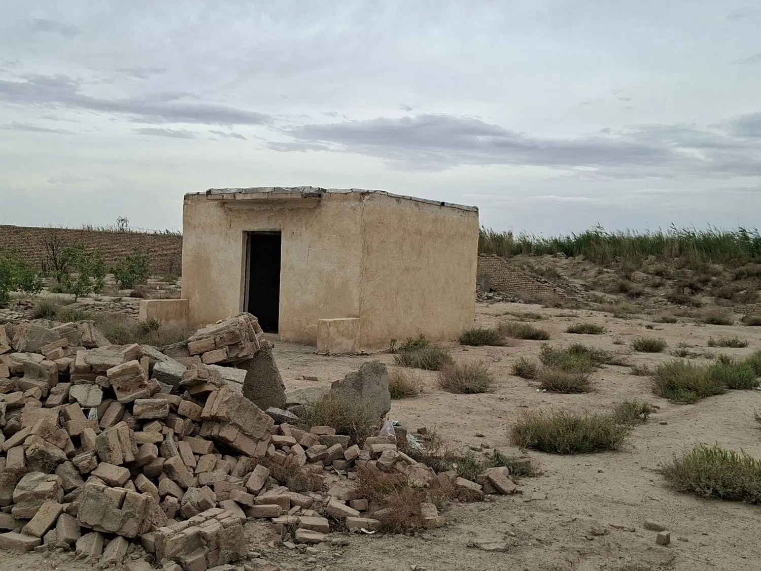 زمین در ایجدان ۵۵۲متر