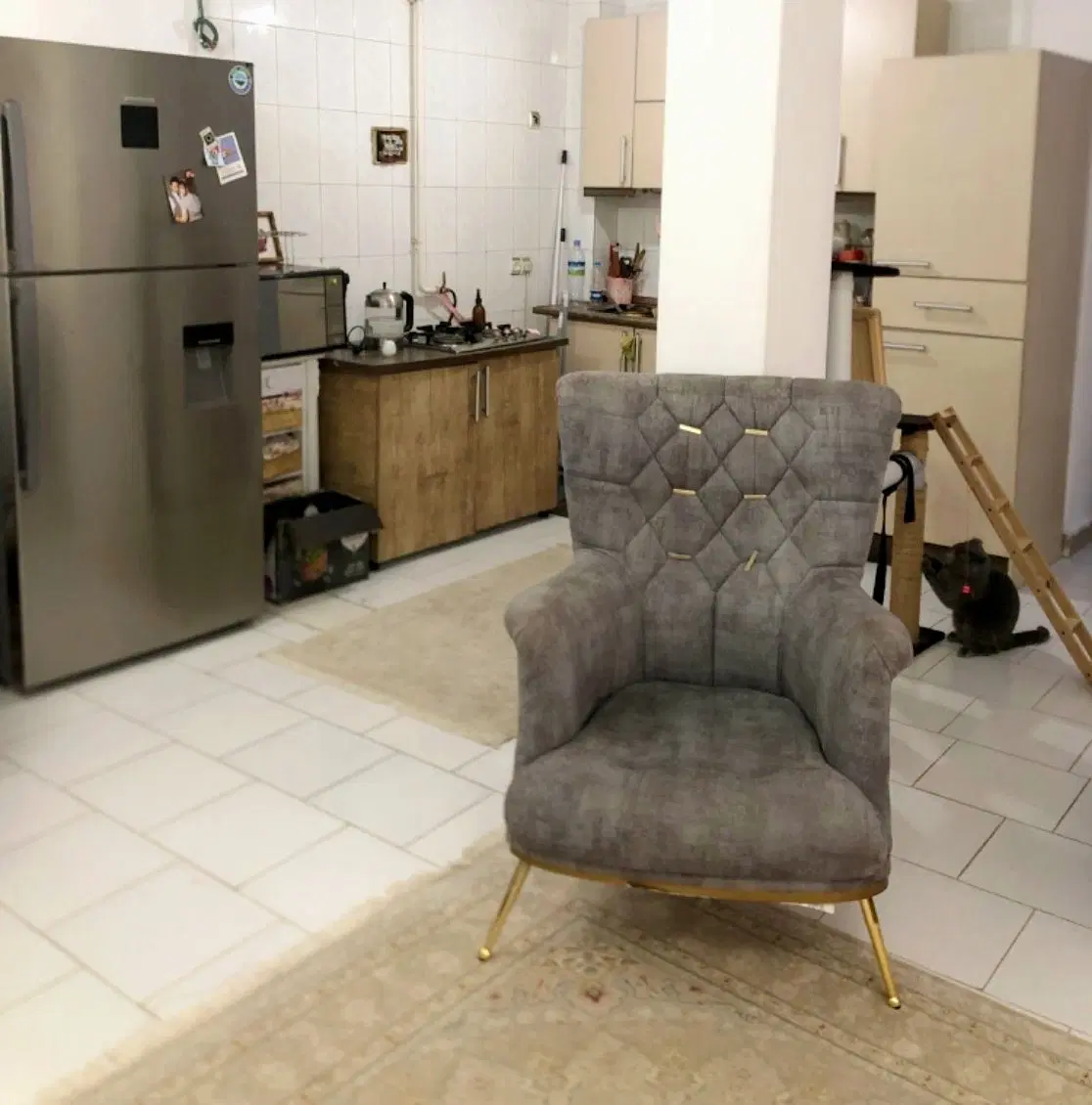 واحد ۸۰ متری بر اول پاسداران